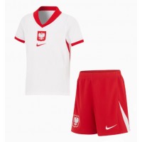 Echipament fotbal Polonia Tricou Acasa European 2024 pentru copii maneca scurta (+ Pantaloni scurti)